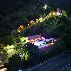 Orlando Y Más Na' Tayrona Zaino